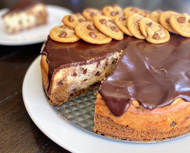 Chocolate Chip Cookie Cheesecake