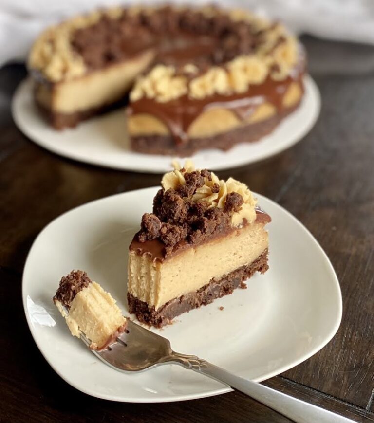Brownie-Bottom Peanut Butter Cheesecake