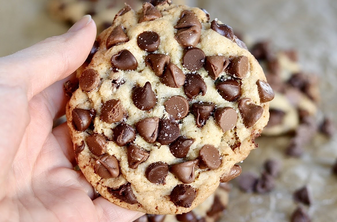 Extra Easy Chocolate Chip Cookies