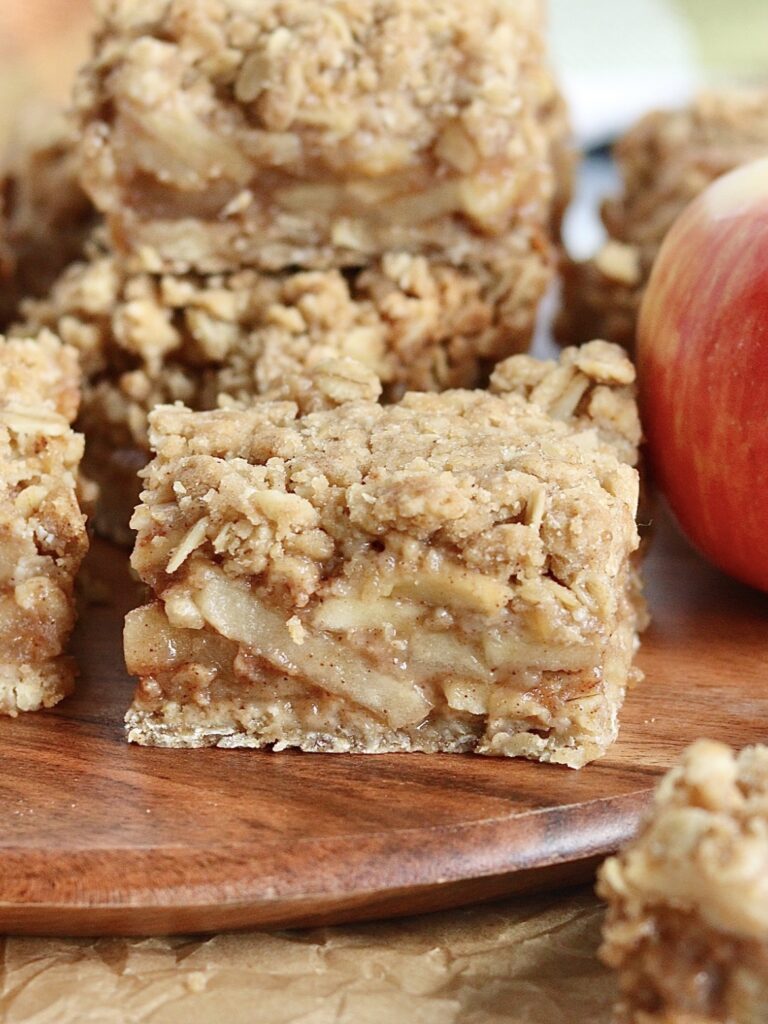 Apple Crisp Bars