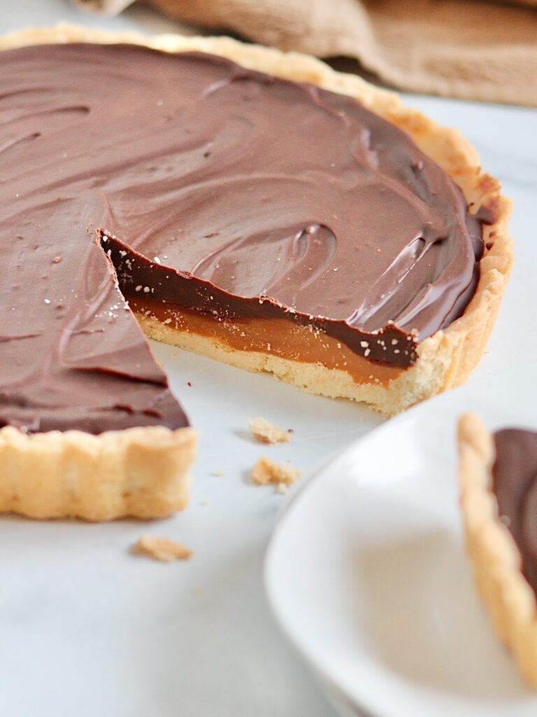 Easy Chocolate Caramel Tart